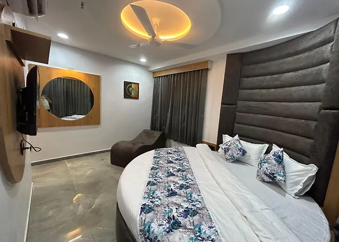 Hotel M Grand Ahmedabad