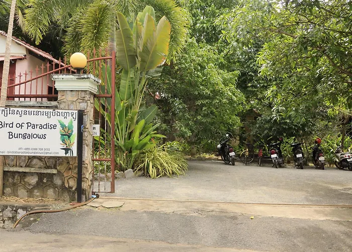 Bird Of Paradise Bungalows Kep
