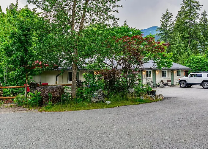 Barefoot Villas And Retreat Christina Lake