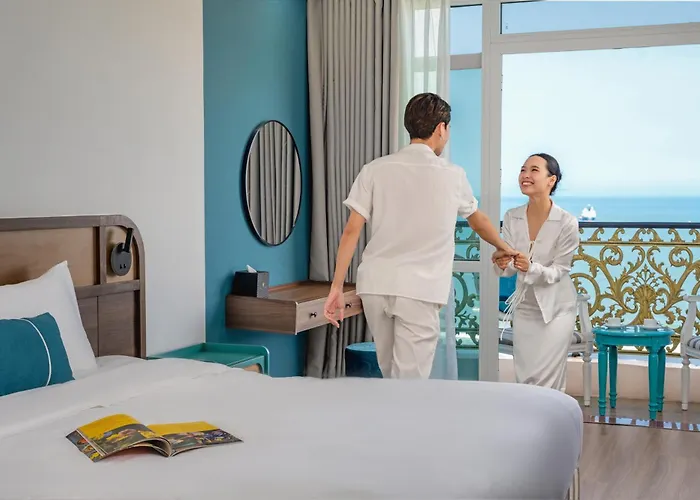 Paracel Beach Hotel Danang