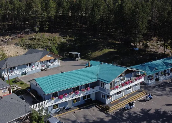 Celadon Lodge Radium Hot Springs