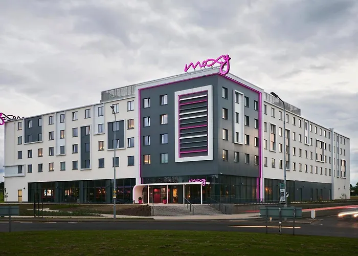 Moxy Edinburgh Airport Hotel Ingliston