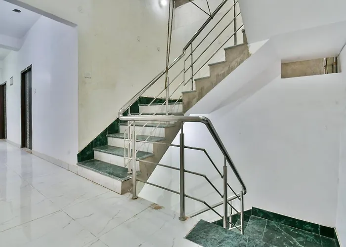 Hotel O Rainbow Homestay Patna 