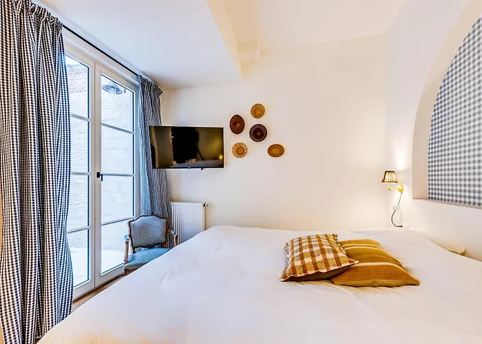 Miss Tinguett 3 Private Rooms Historic Boutique Stay With Private Sauna Central Brugge