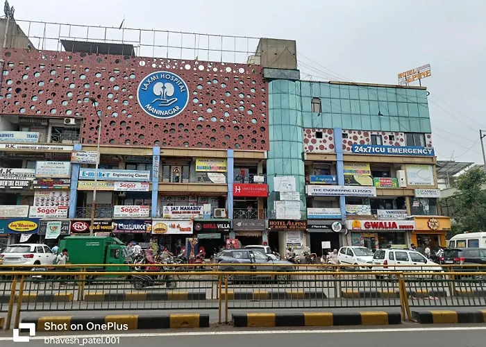 Hotel Alpine Ahmedabad