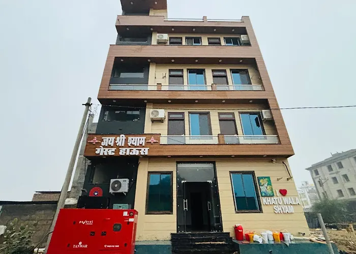 Shree Shyam Hotel Toran Dawar Khatu