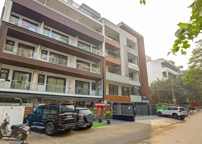 Royal Residency - Medanta Hotel Gurgaon