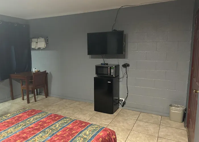 Budget Inn Of Mineola