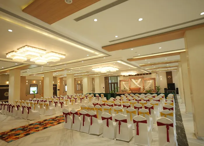 Palak Palace Hotels And Resort Bhopal