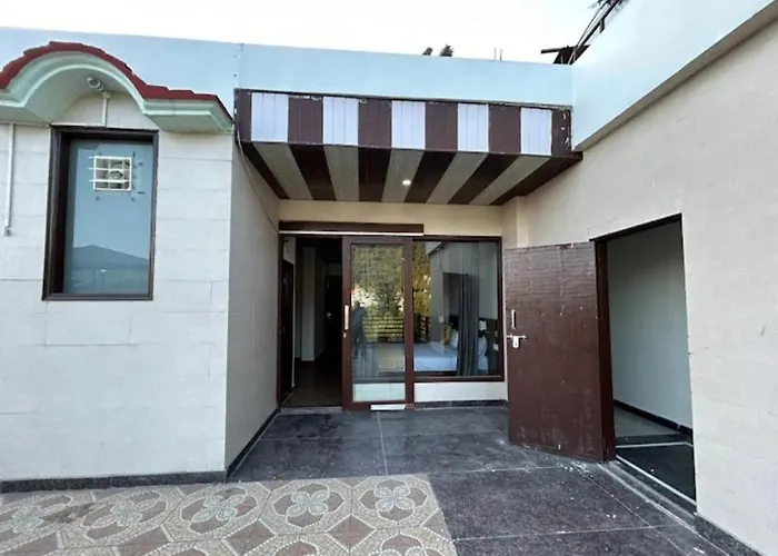 Hotel 7 Heavens Mussoorie