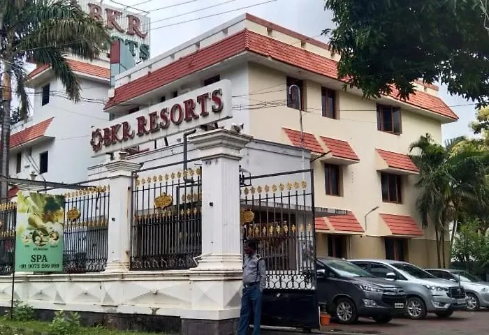 Bkr Resort Kuttālam