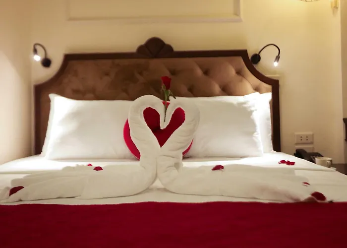 The Sinh Tourist Hotel & Travel ฮานอย