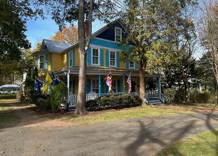 Inn On Fox Meadow - Spacious Victorian Inn Gaithersburg