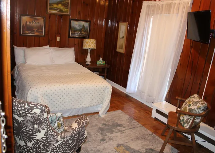 Historical Hotel - House Of Ludington Escanaba