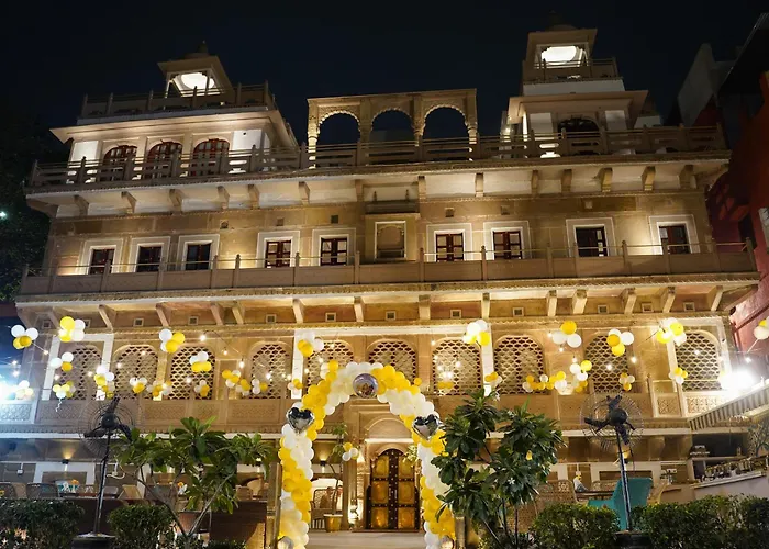 Guleria Kothi At Ganges Hotel Varanasi