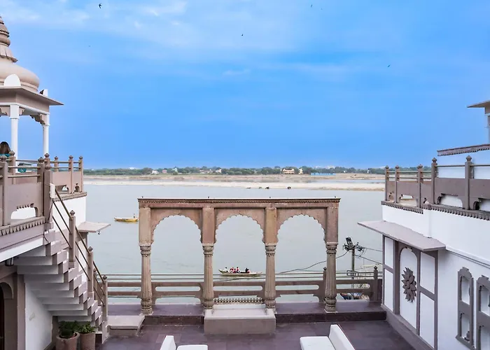 Guleria Kothi At Ganges Hotel Varanasi