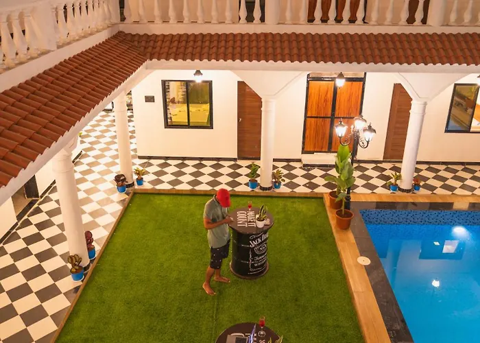 Sapphire Mansion Hotel Alibag