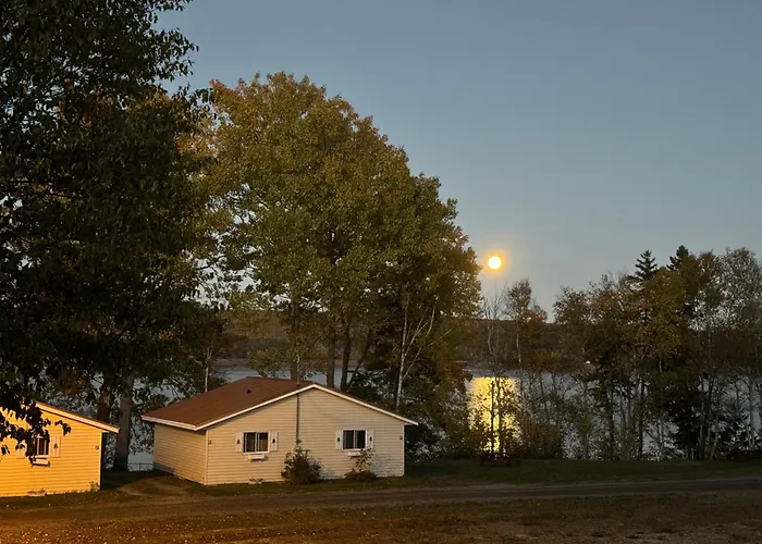 The Fundy Rocks Resort Hopewell Cape