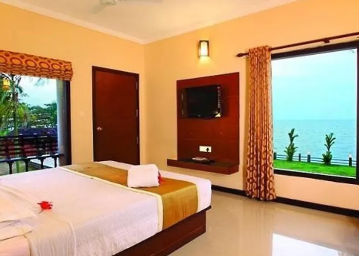 Goldfield Club & Lake Resort, Kumarakom