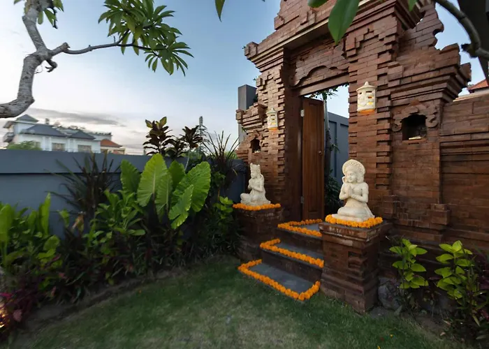 Phoenix Bed And Breakfast 1 Canggu 