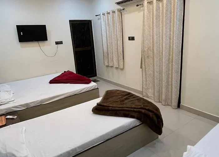 Gauri Kedareshwar Guest House Varanasi
