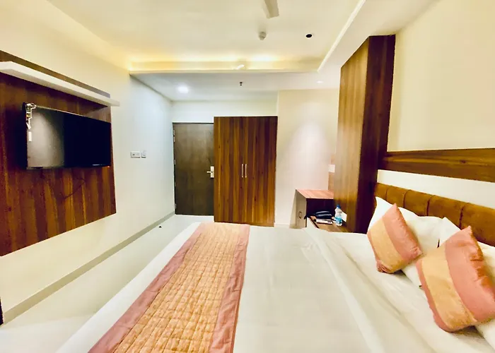 White Hotel And Restaurant Sultanwind Gate Amritsar