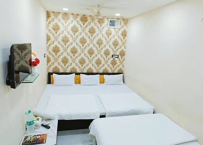 Ginger Hotels Ujjain Tower Kshipra Inn-Family Stay Airconditioned Hotel