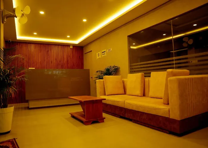 Jayalakshmi Residency Hotel Vaduvanchal