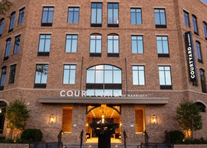 Courtyard Thomasville Downtown