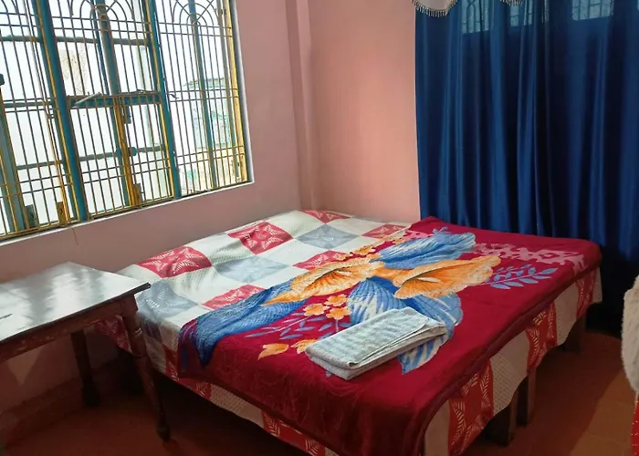 Tiwari Palace Modern Vision Guest House Varanasi