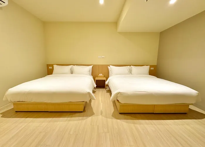 Brown House Hotel - Taipei Main Station