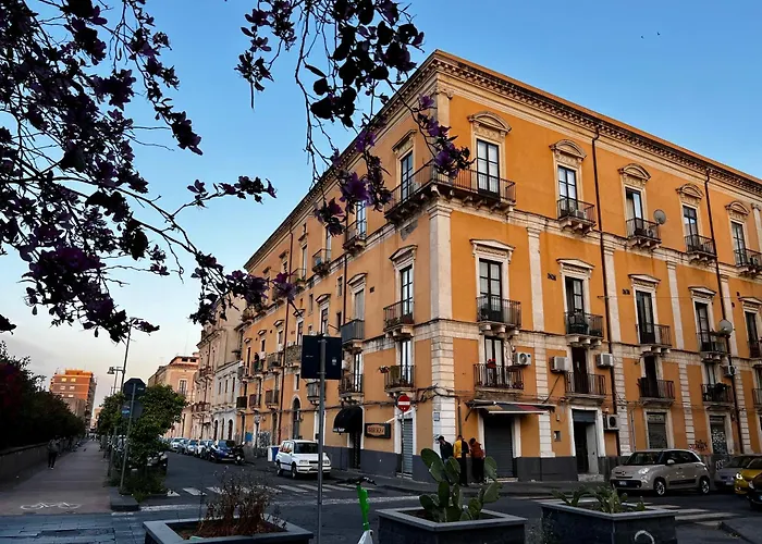 Dama Rooms Katanya