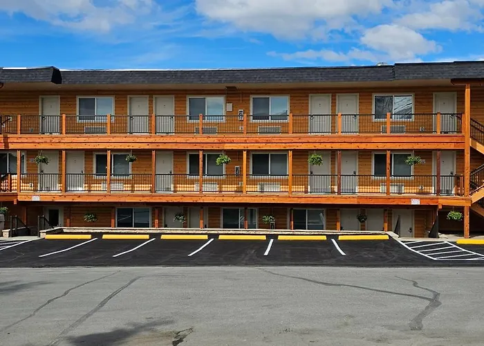 Eagle River Lodge