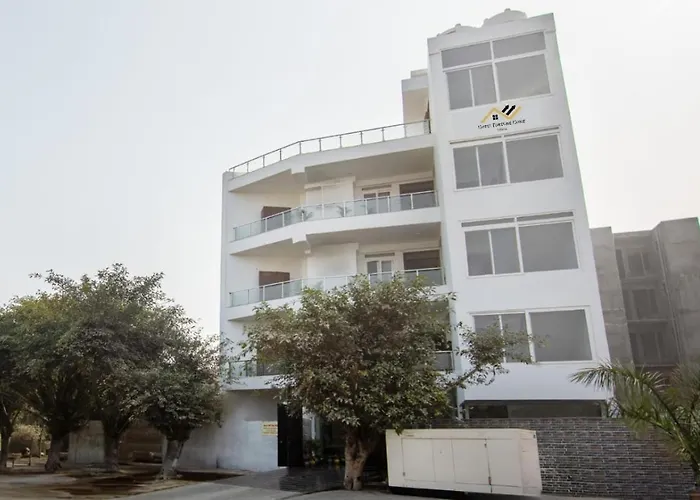 Hotel Divine India Noida