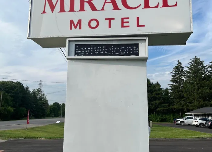 Miracle Motel Chatham-Kent