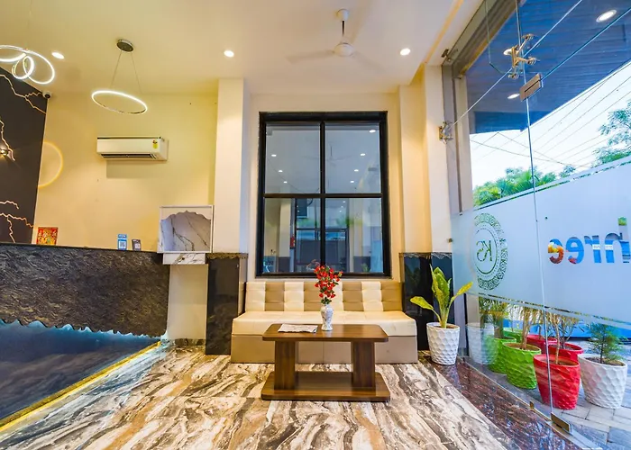 Hotel Kanha Shree By Cosmos Green Indore