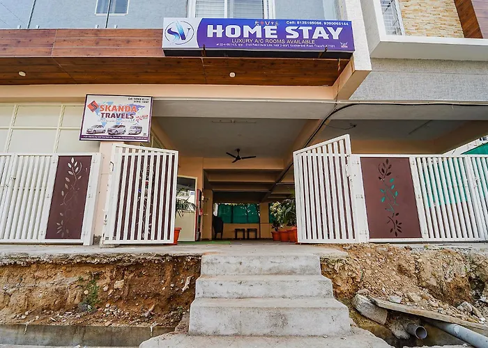 Fabhotel Sv Home Stay - Nr A2Z Exotic Park Tirupati