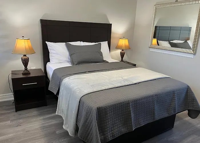 Miracle Motel Chatham-Kent