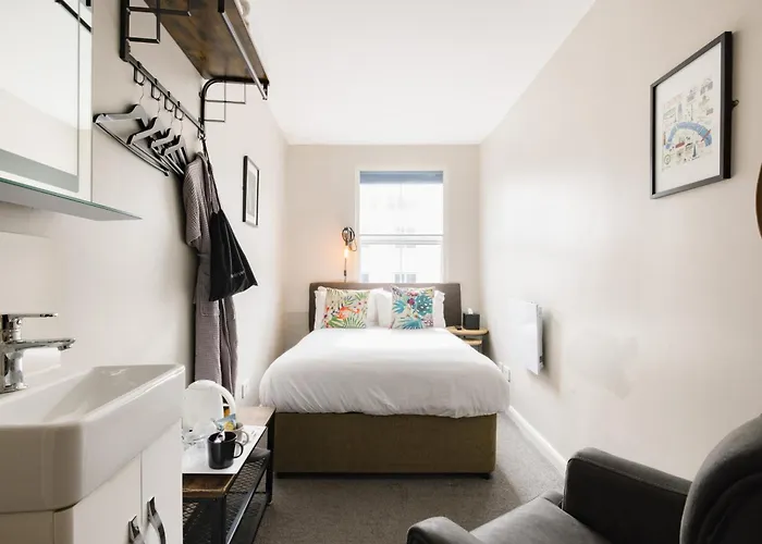 Borough High Street Rooms London