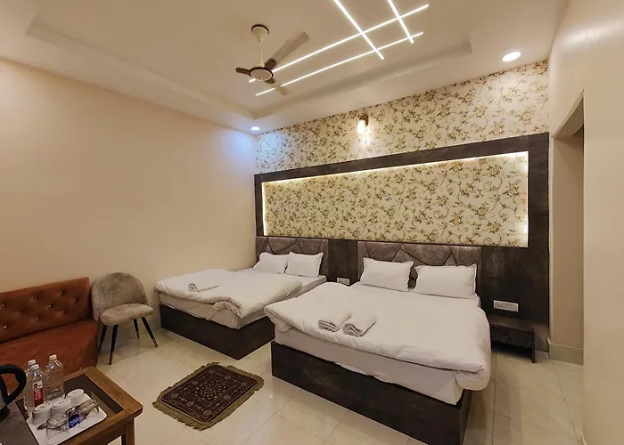 Hotel Mangal Murti Varanasi