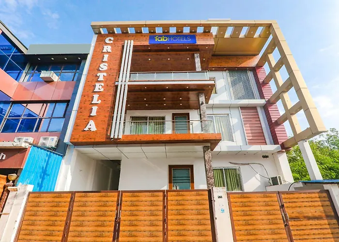 Hotel Cristelia Lucknow
