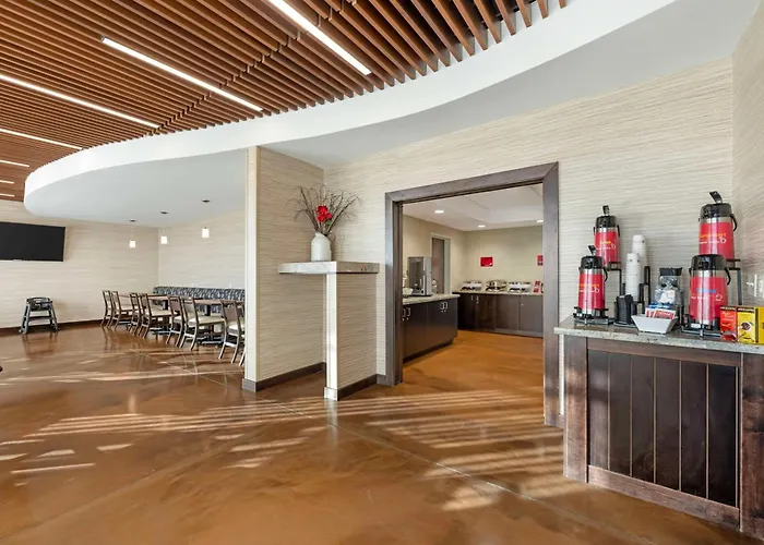 Best Western Plus Lakeview Hotel Madison