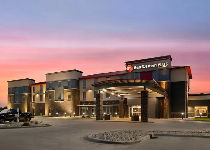 Best Western Plus Lakeview Hotel Madison
