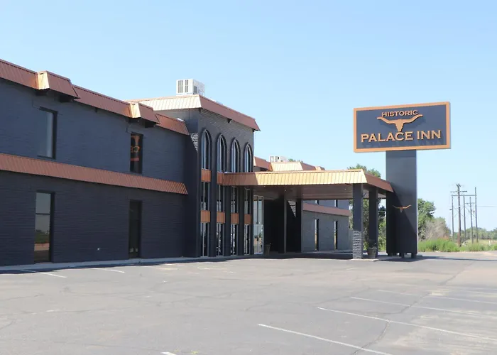 Historic Cow Palace Inn Lamar