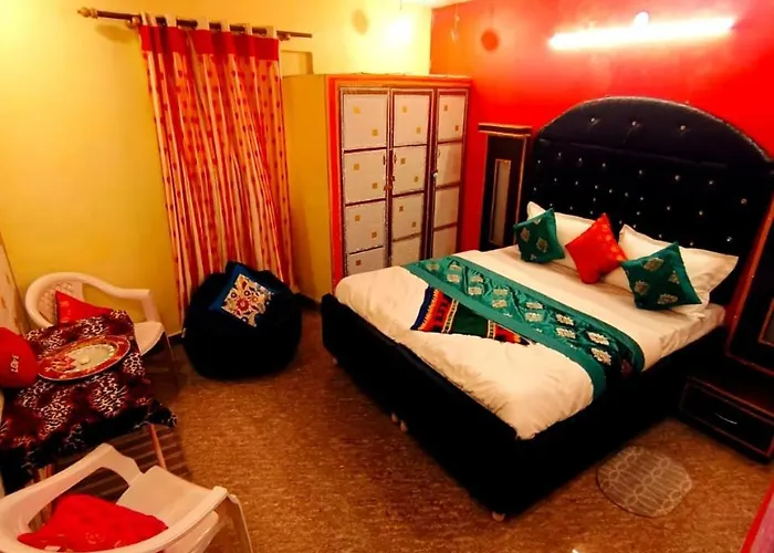 Hotel The Deep Residency New Delhi