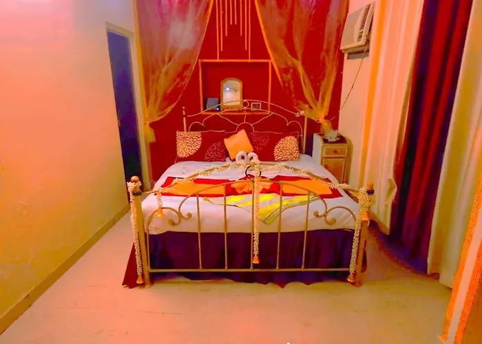 Hotel The Deep Residency New Delhi