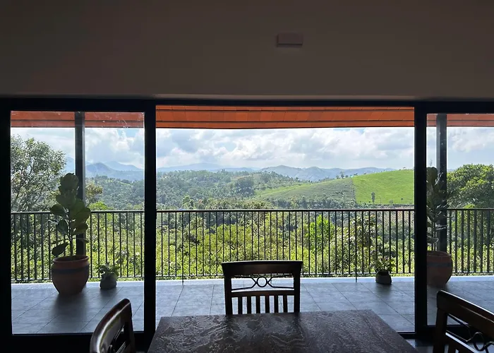 Sylvan Retreat - Luxury Mountain Cottages Vagamon