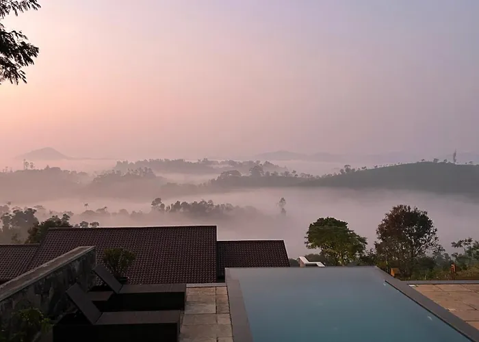 Sylvan Retreat - Luxury Mountain Cottages Vagamon