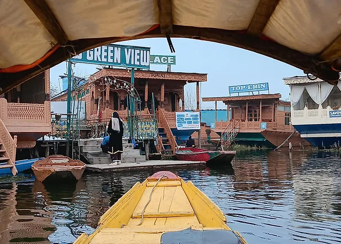 Hotel New Green View A Part Srinagar 
