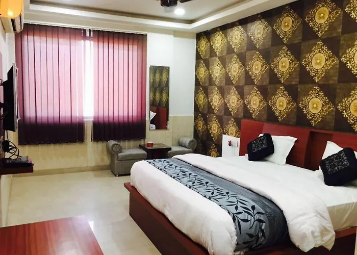 Hotal Zaarang Paradise Lucknow